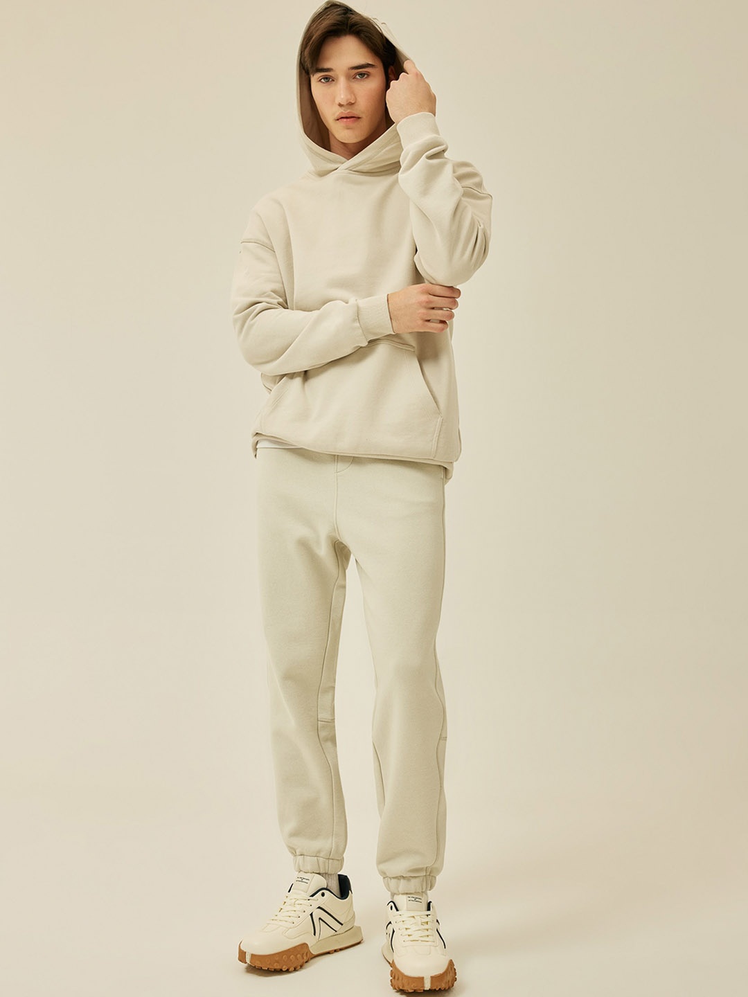 

DeFacto Men Regular Fit Mid-Rise Jogger, Beige