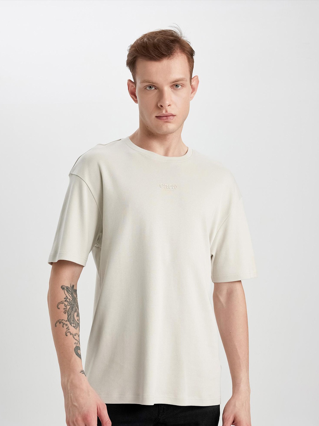 

DeFacto Round Neck T-shirt, Off white