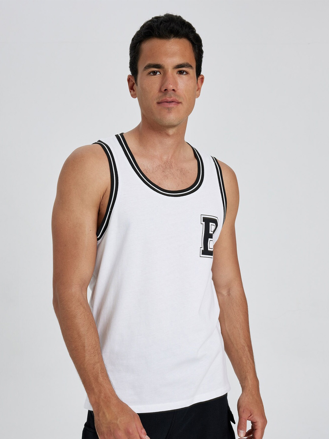 

DeFacto Round Neck Sleeveless T-shirt, White