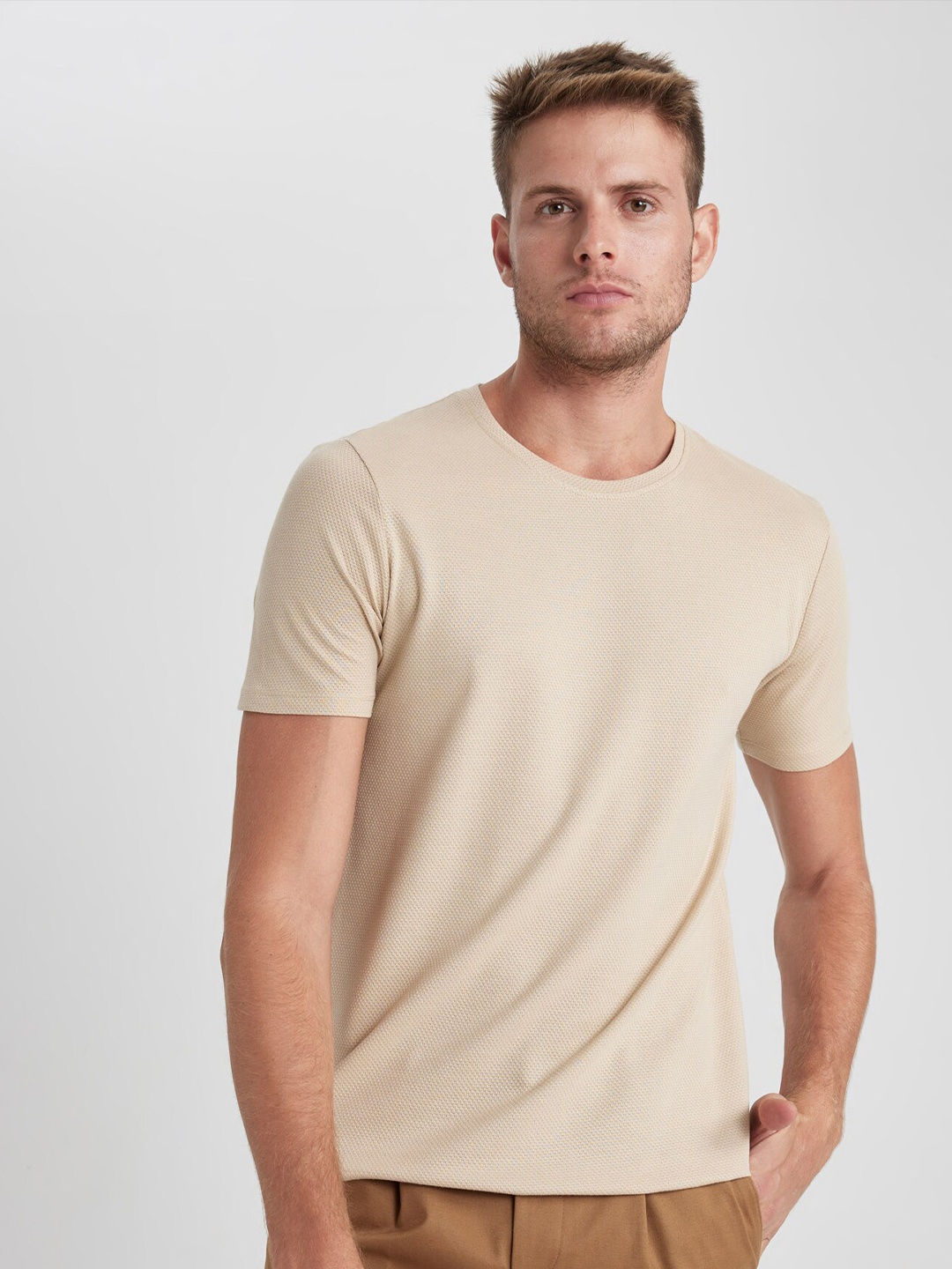 

DeFacto Round Neck T-shirt, Beige