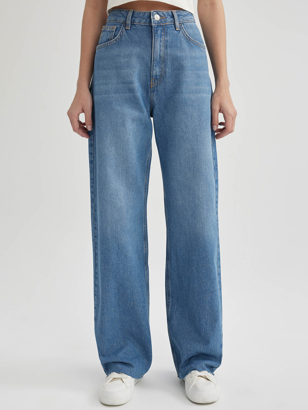 

DeFacto Women Heavy Fade Clean Look Pure Cotton Jeans, Blue