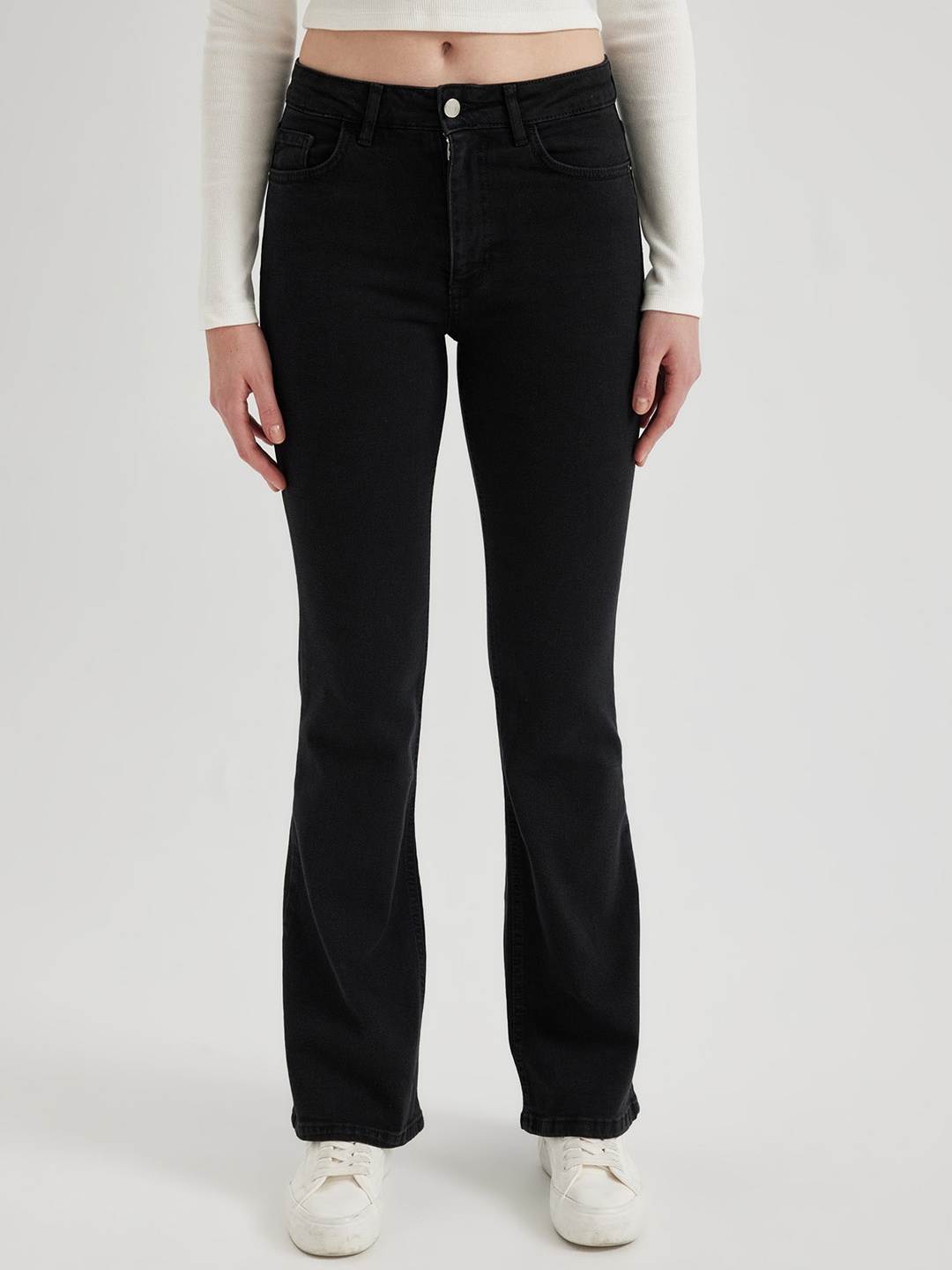

DeFacto Women Mid Rise Trousers, Black
