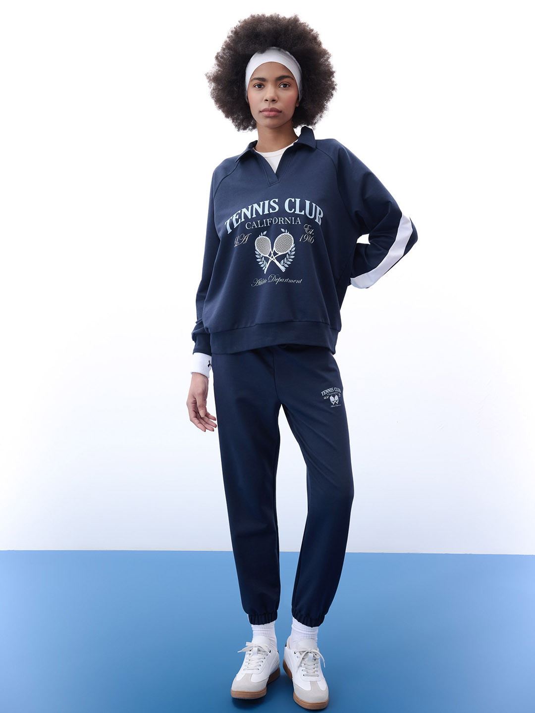 

DeFacto Women Mid-Rise Regular Fit Joggers, Navy blue