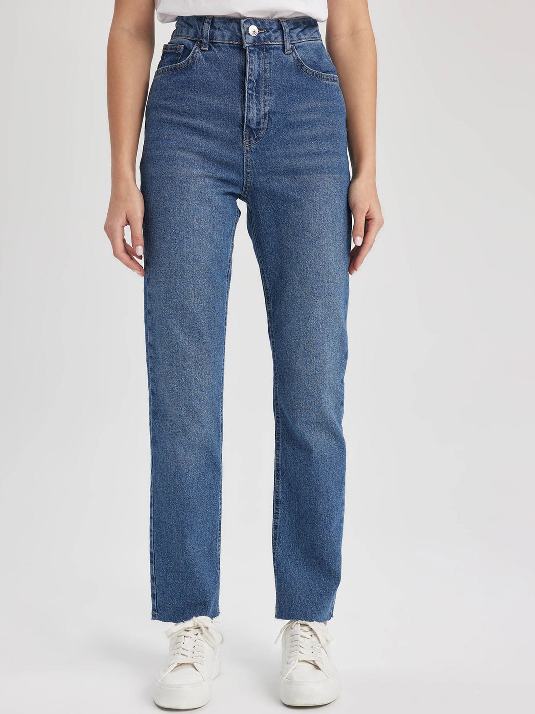 

DeFacto Women Mid Rise Clean Look Stretchable Jeans, Blue