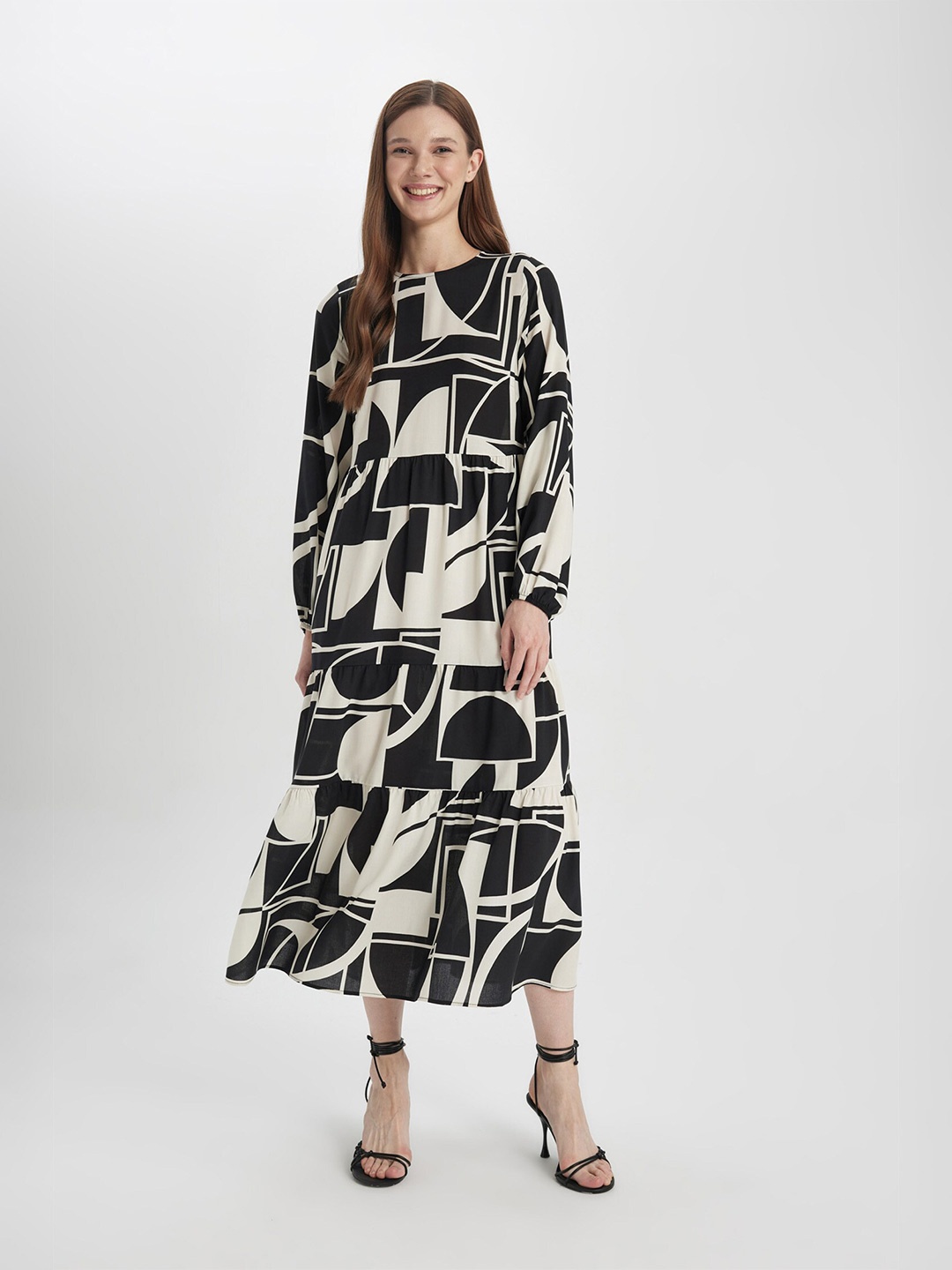 

DeFacto Geometric Printed A-Line Midi Dress, Black