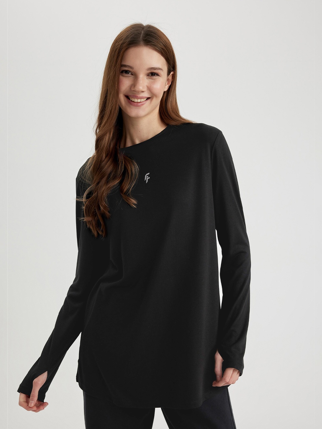 

DeFacto Round Neck Casual T-shirt, Black