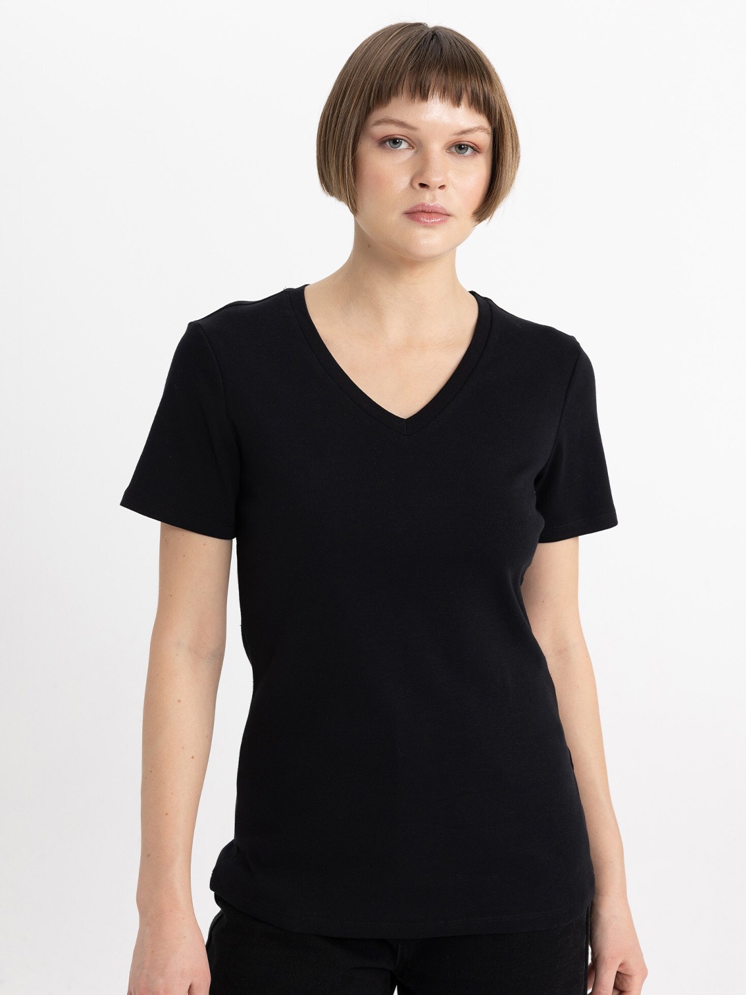 

DeFacto V-Neck Pure Cotton Casual T-shirt, Black
