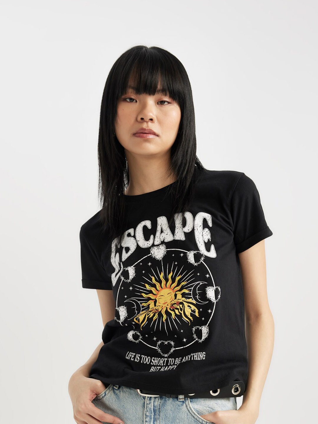 

DeFacto Graphic Printed Round Neck Pure Cotton Casual T-shirt, Black