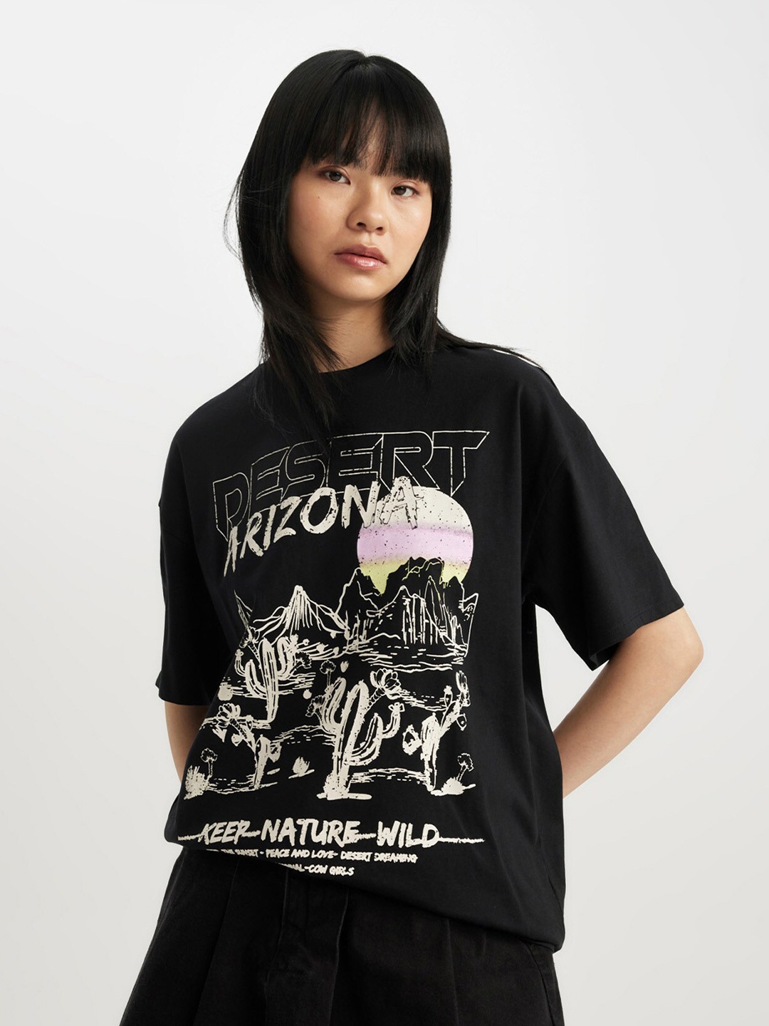 

DeFacto Graphic Printed Round Neck Pure Cotton Casual T-shirt, Black