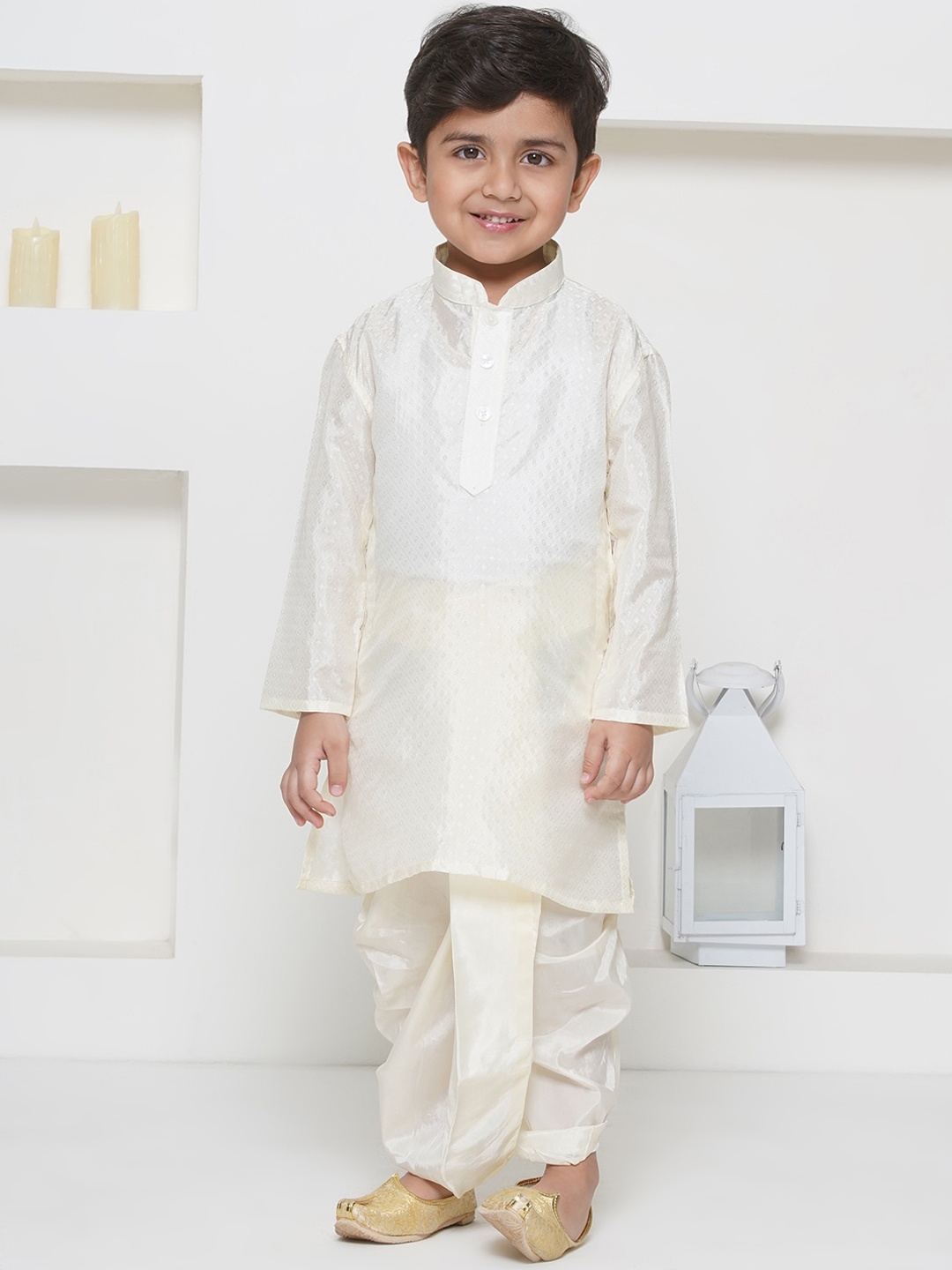 

Sethukrishna Boys Mandarin Collar Kurta, Cream