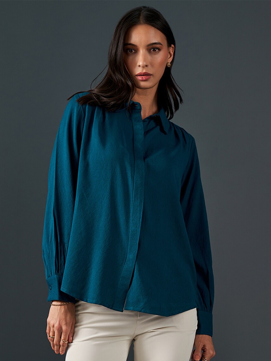 

AND Mandarin Collar Cuff Sleeve Top, Teal