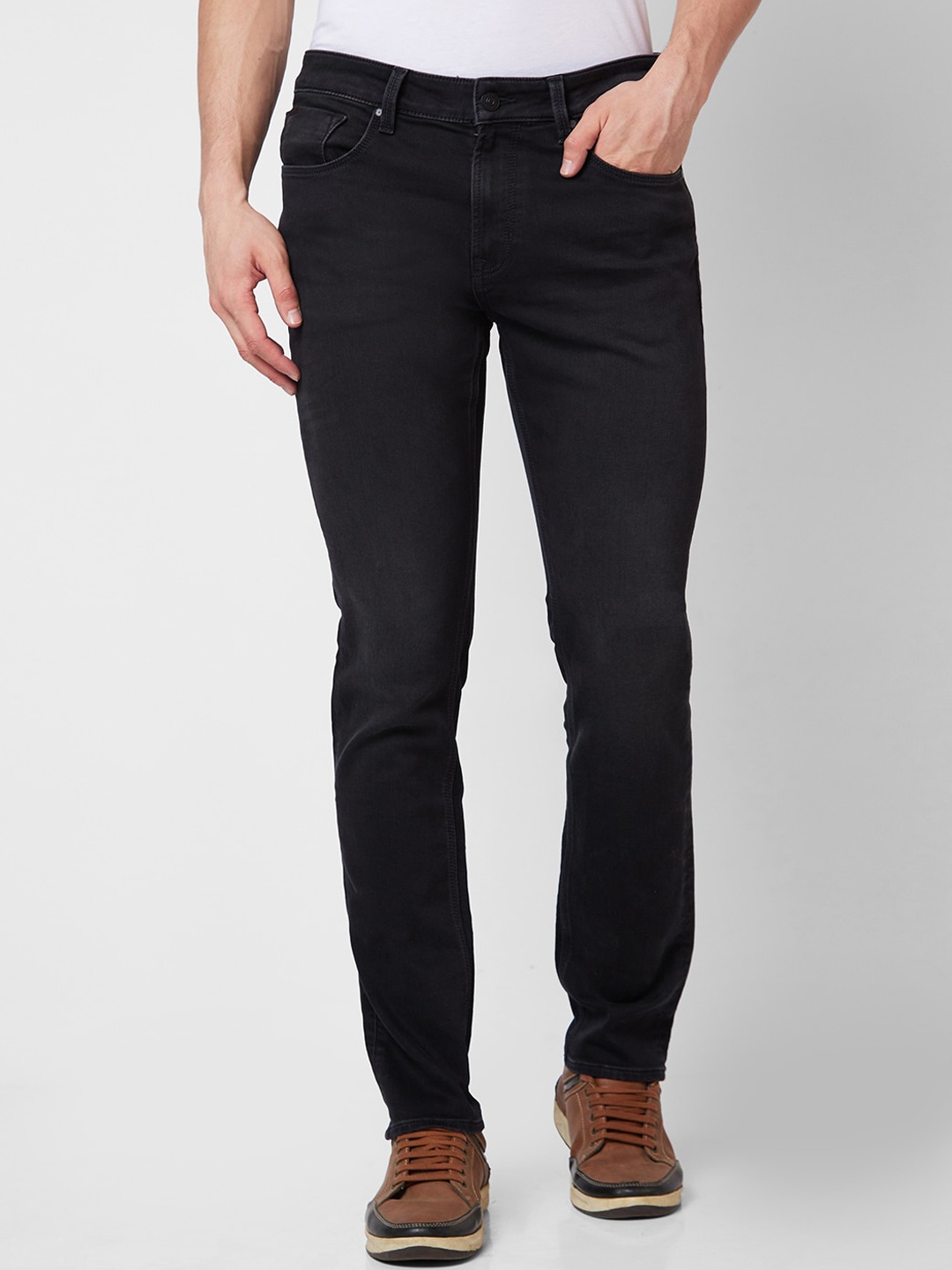 

SPYKAR Men Clean Look Mid-Rise Stretchable Jeans, Black