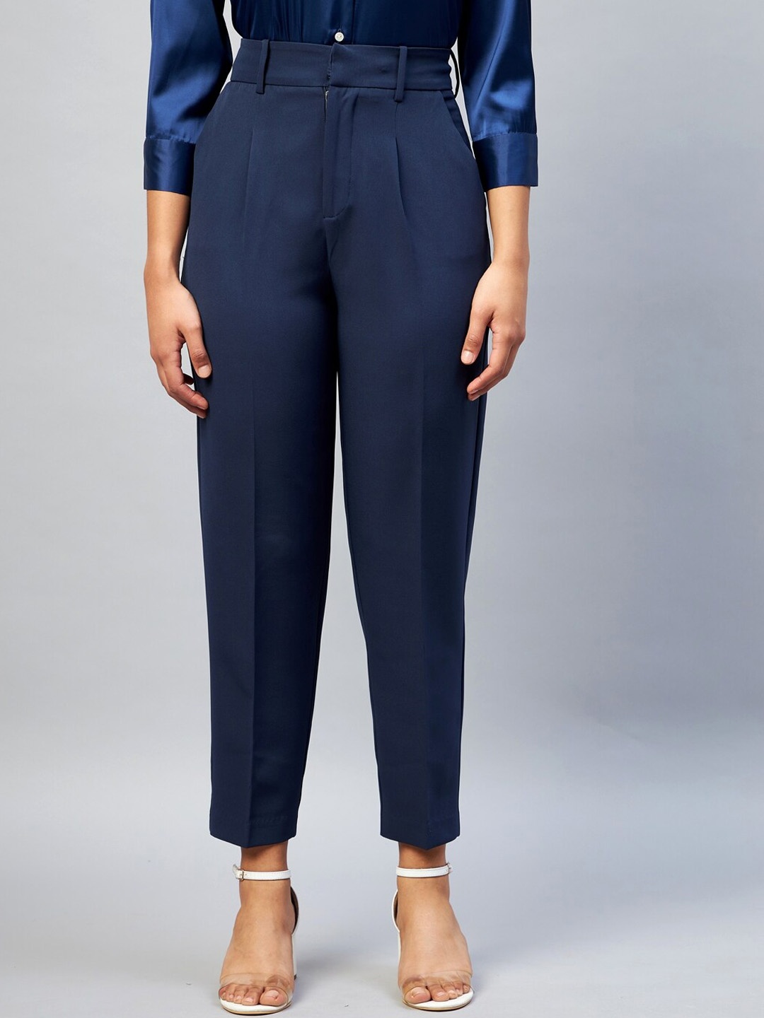 

DELAN Women Relaxed Slim Fit High-Rise Easy Wash Trousers, Navy blue