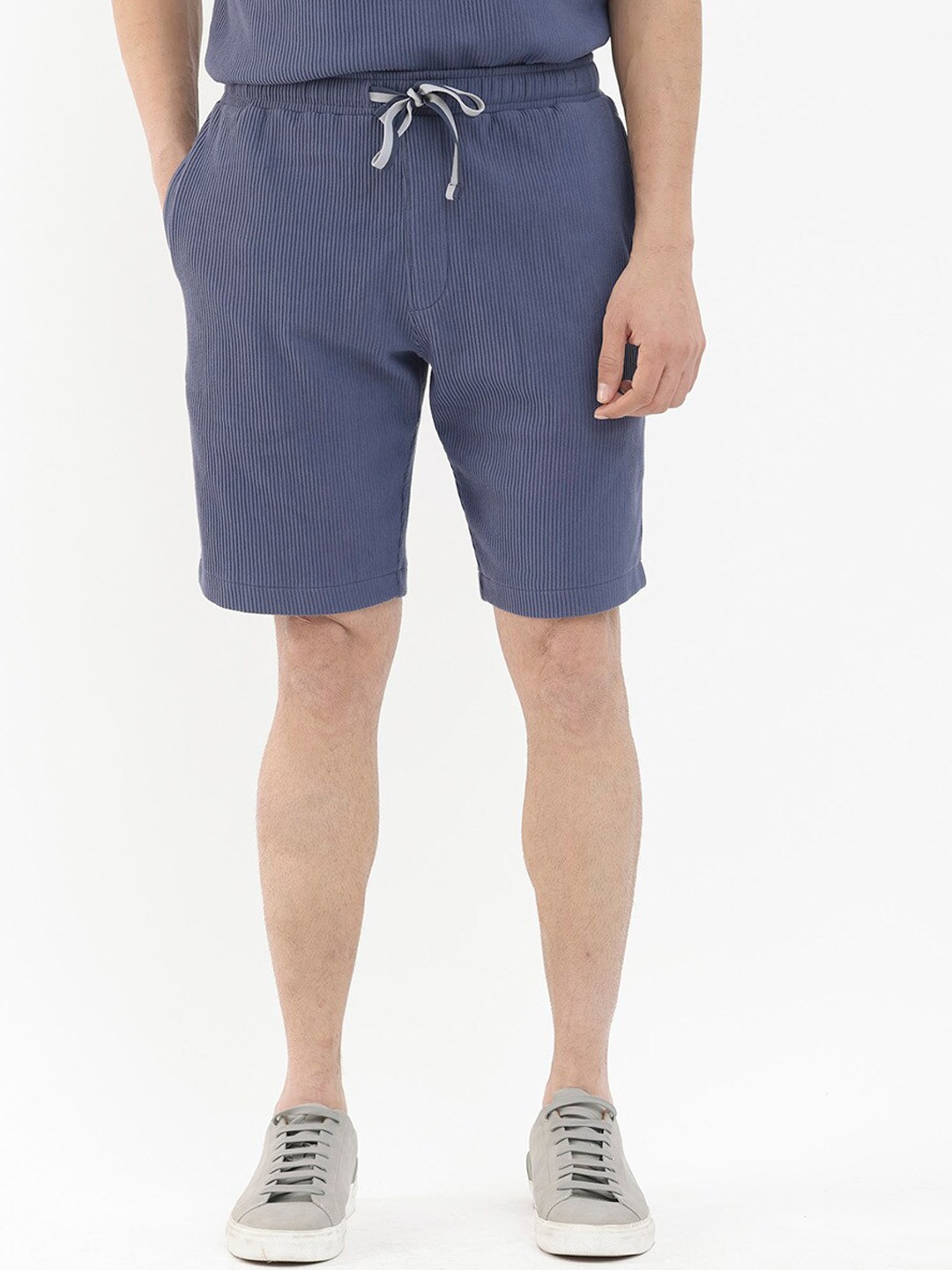 

RARE RABBIT Men Breto Mid Rise Cotton Shorts, Blue