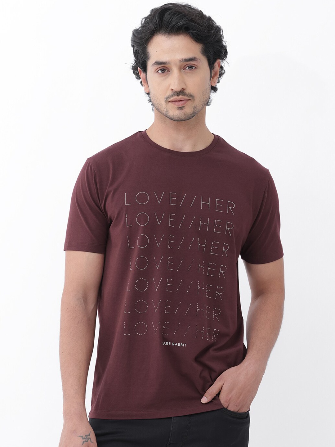 

RARE RABBIT Men Love Her Skinny Fit Typography Printed Cotton T-Shirt, Maroon