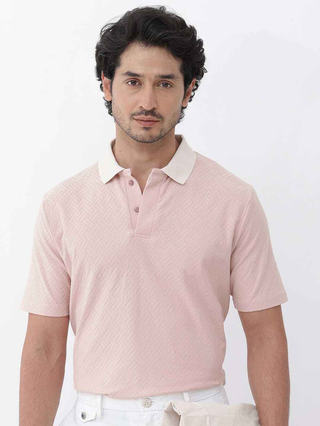 

RARE RABBIT Men Rings-4 Slim Fit Solid Polo Collar T-Shirt, Pink