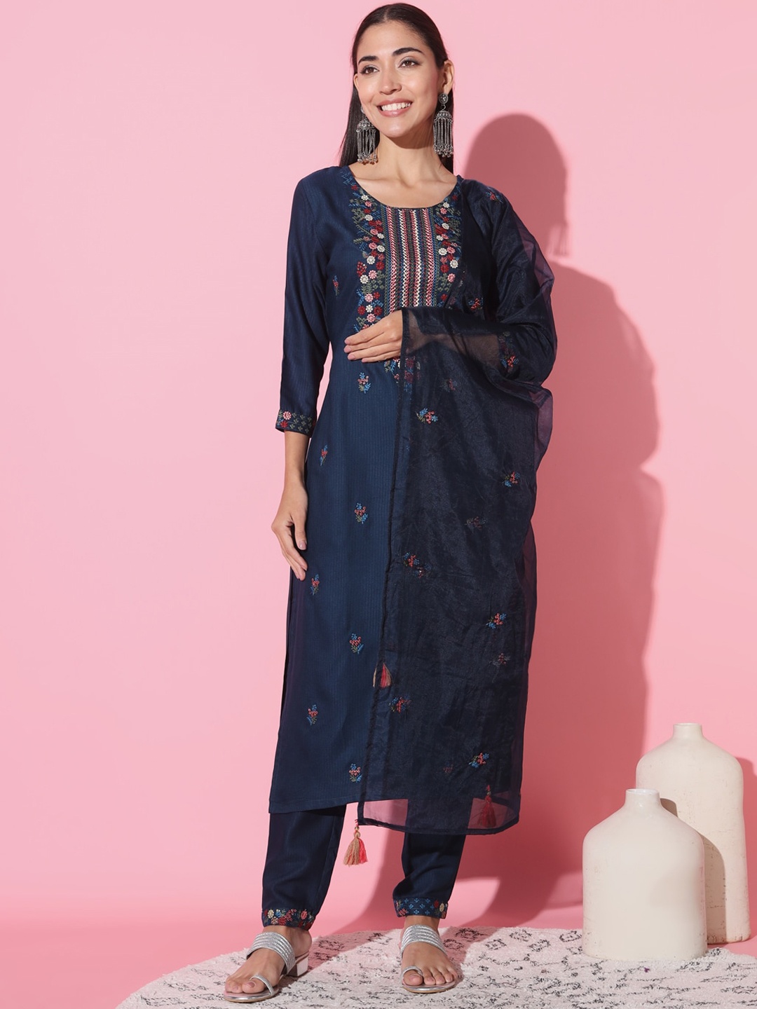 

THE52 Floral Embroidered Regular Thread Work Kurta With Trousers & Dupatta, Blue