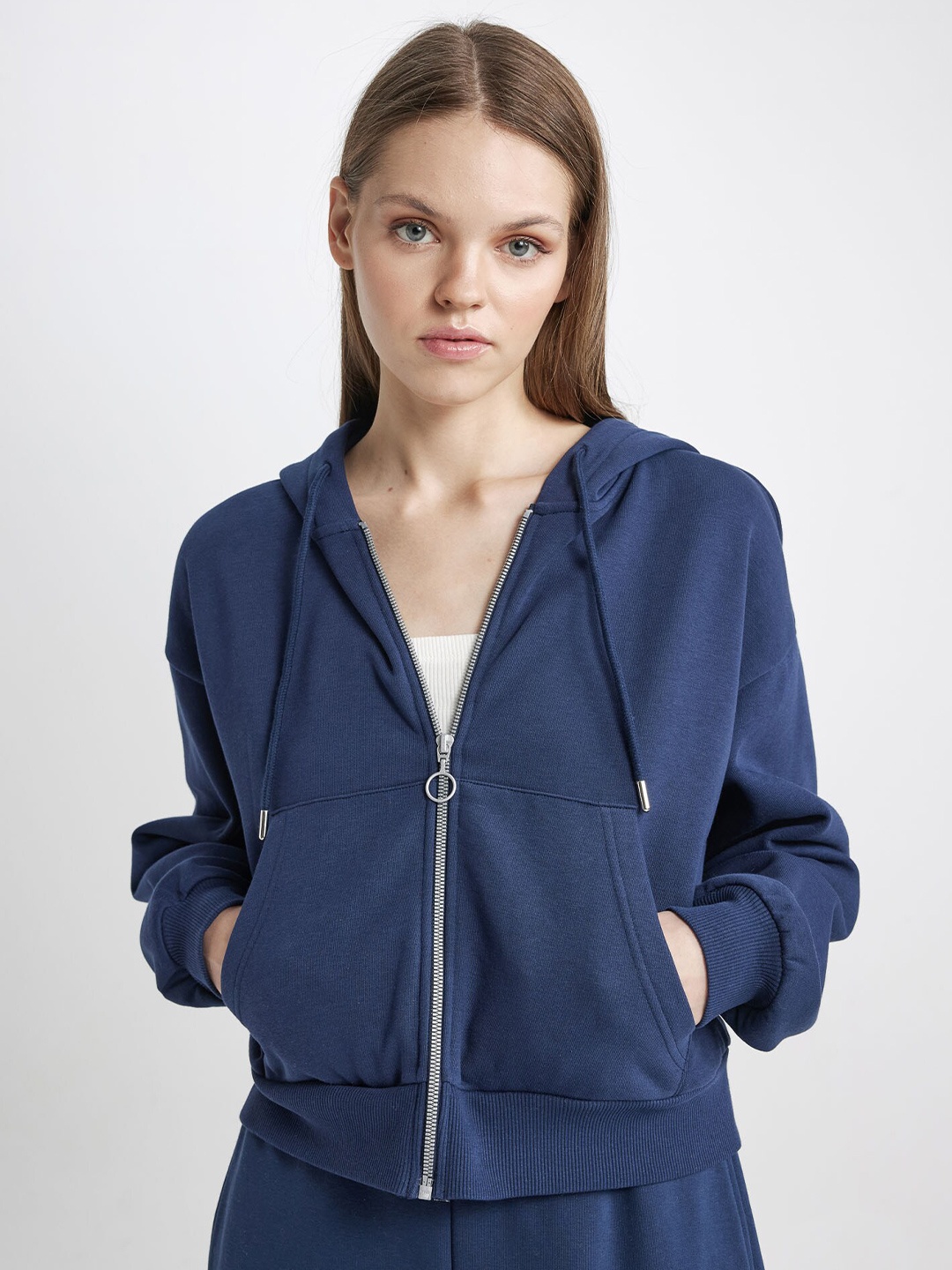 

DeFacto Hooded Front-Open Crop Sweatshirt, Navy blue