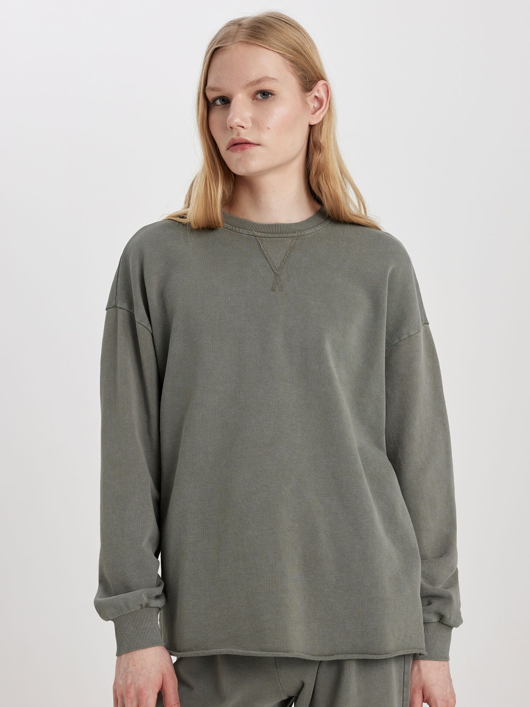 

DeFacto Drop Shoulder Pure Cotton Pullover, Grey