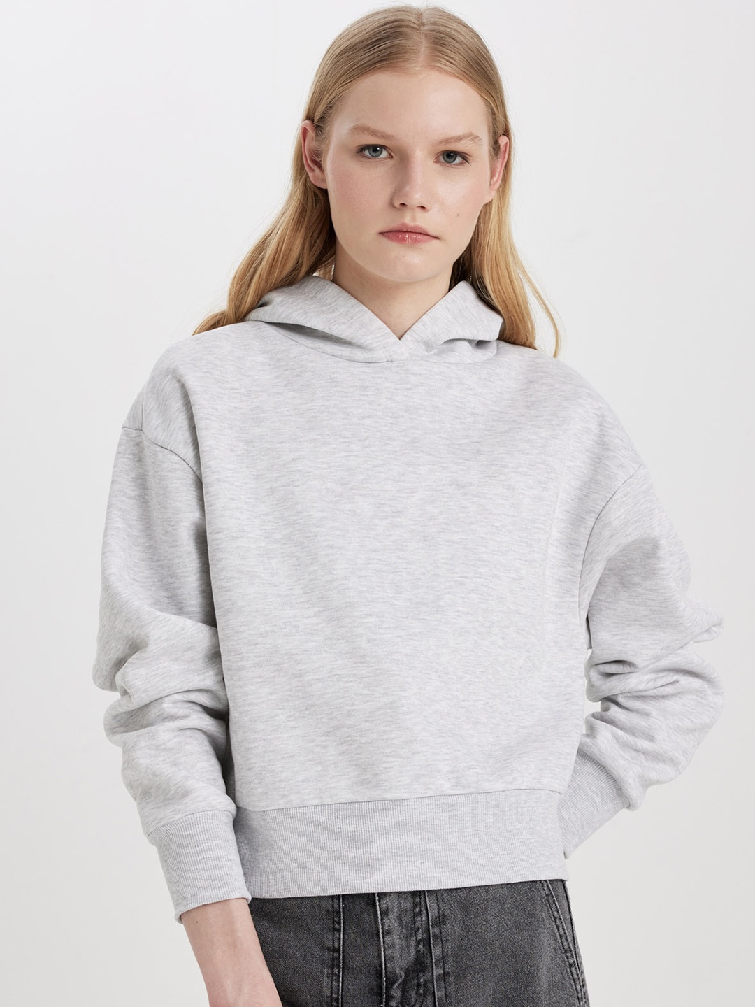 

DeFacto Long Sleeves Hooded Pullover Sweatshirt, Grey