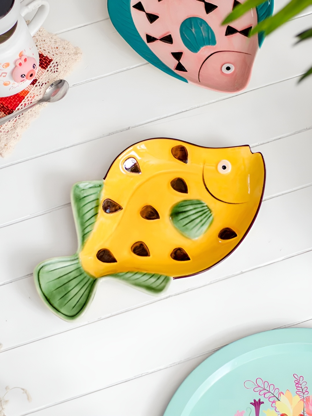 

THEDECORKART Yellow & Green Printed Ceramic Glossy Plate