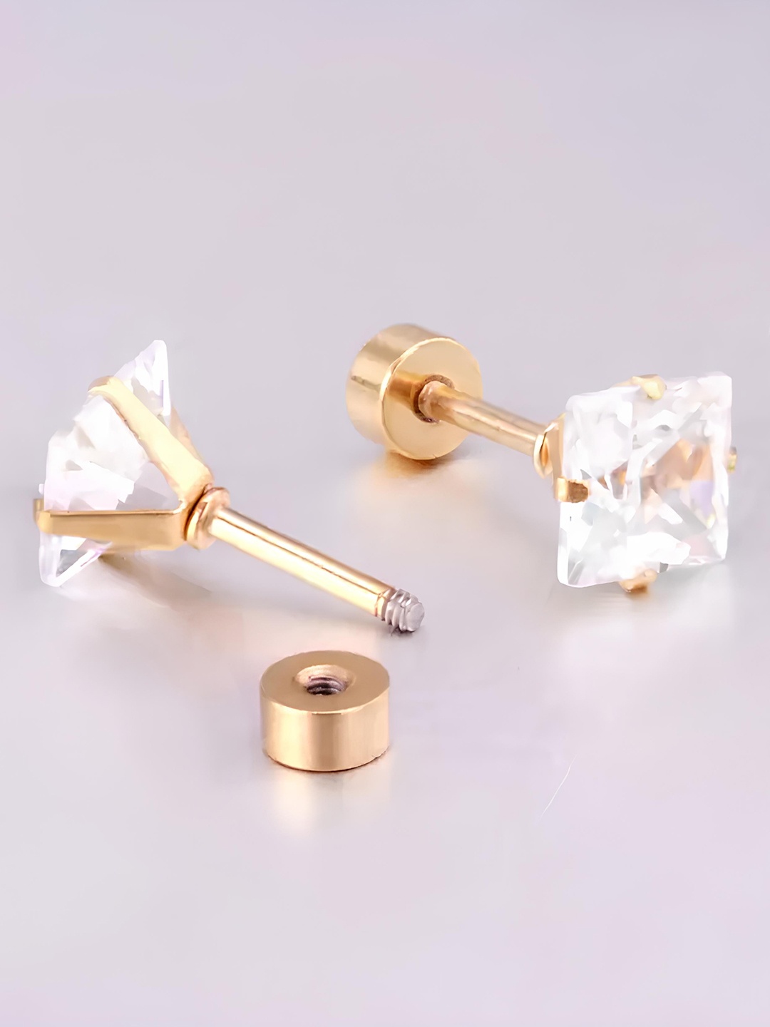

KARISHMA KREATIONS Men Set Of 6 Gold-Plated Circular Stud Earrings