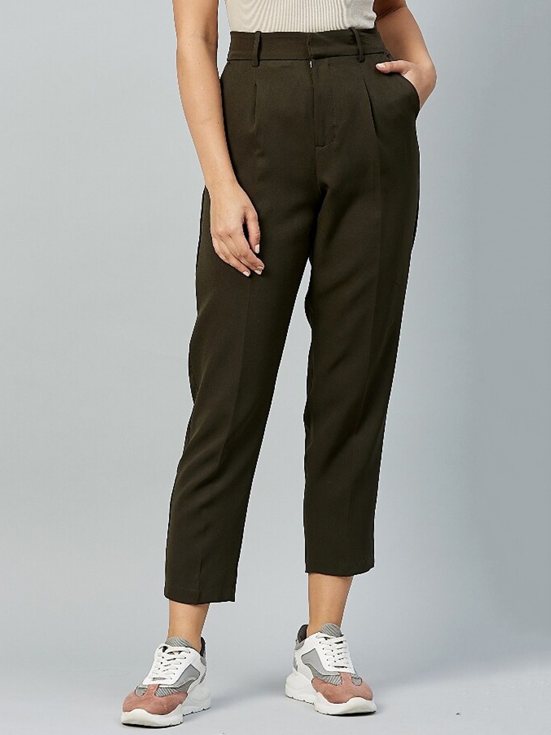 

DELAN Women Relaxed Slim Fit High-Rise Easy Wash Trousers, Olive
