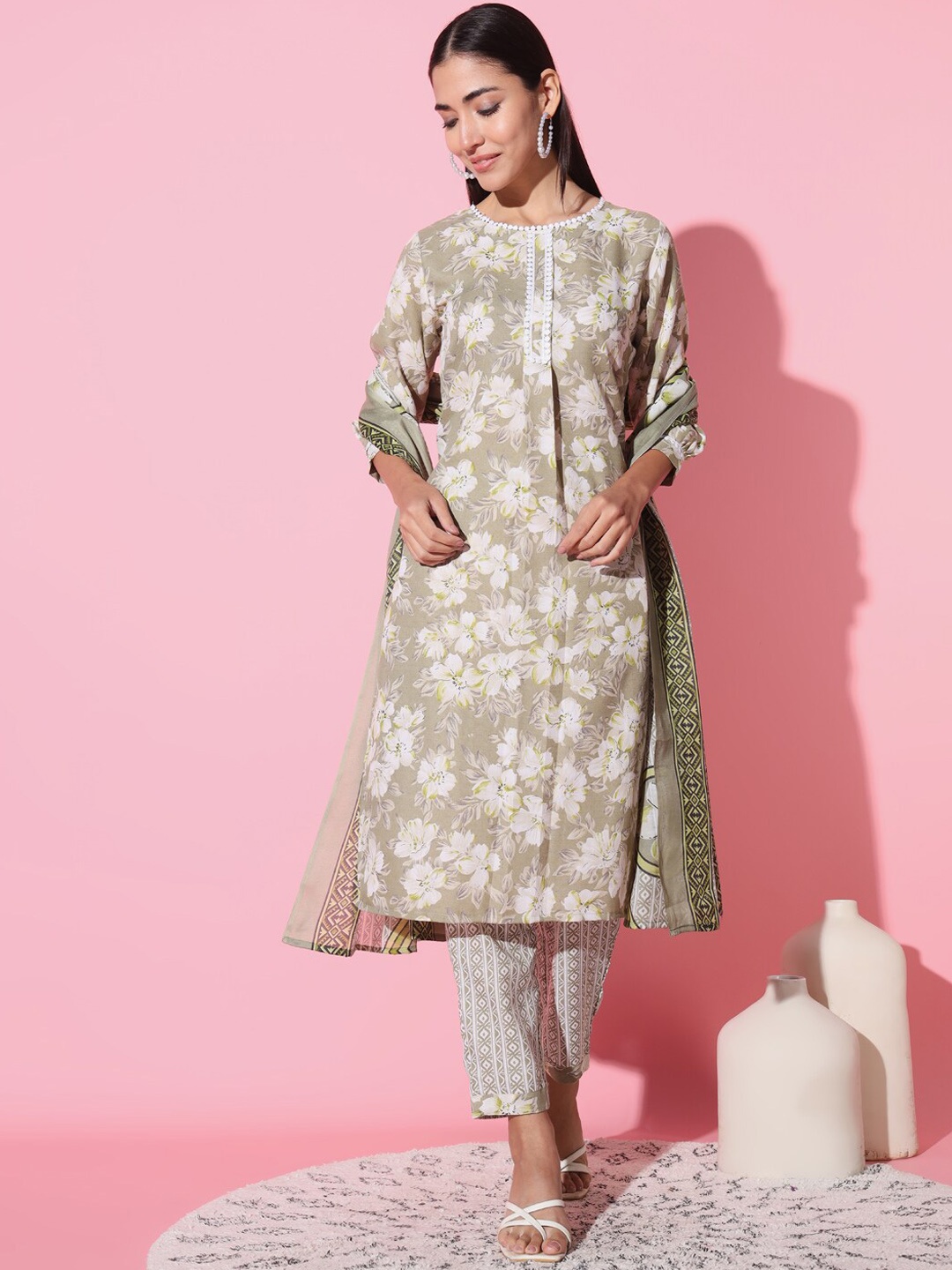 

THE52 Floral Printed Regular Mirror Work Kurta With Trousers & Dupatta, Green