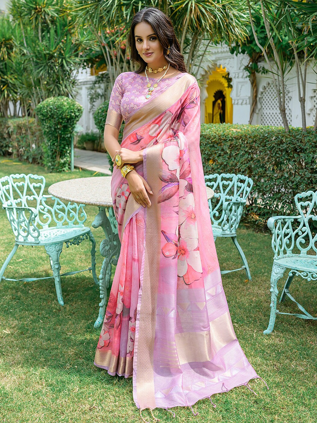 

KARAGIRI Floral Printed Zari Saree, Pink