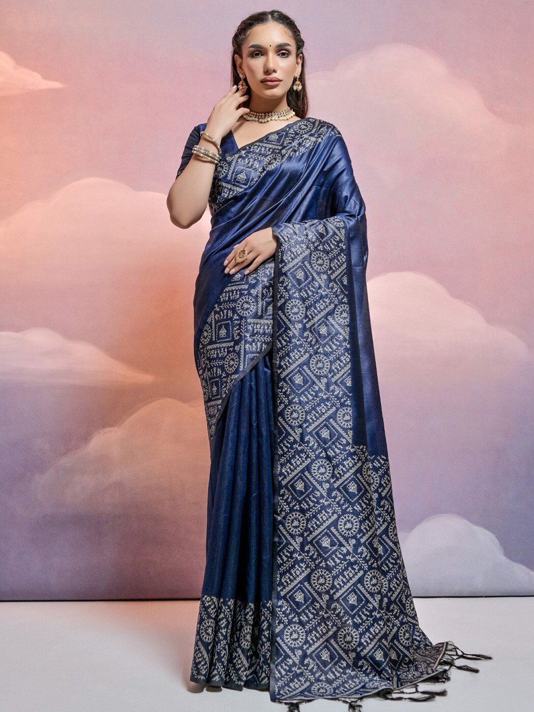 

KARAGIRI Woven Design Zari Saree, Navy blue