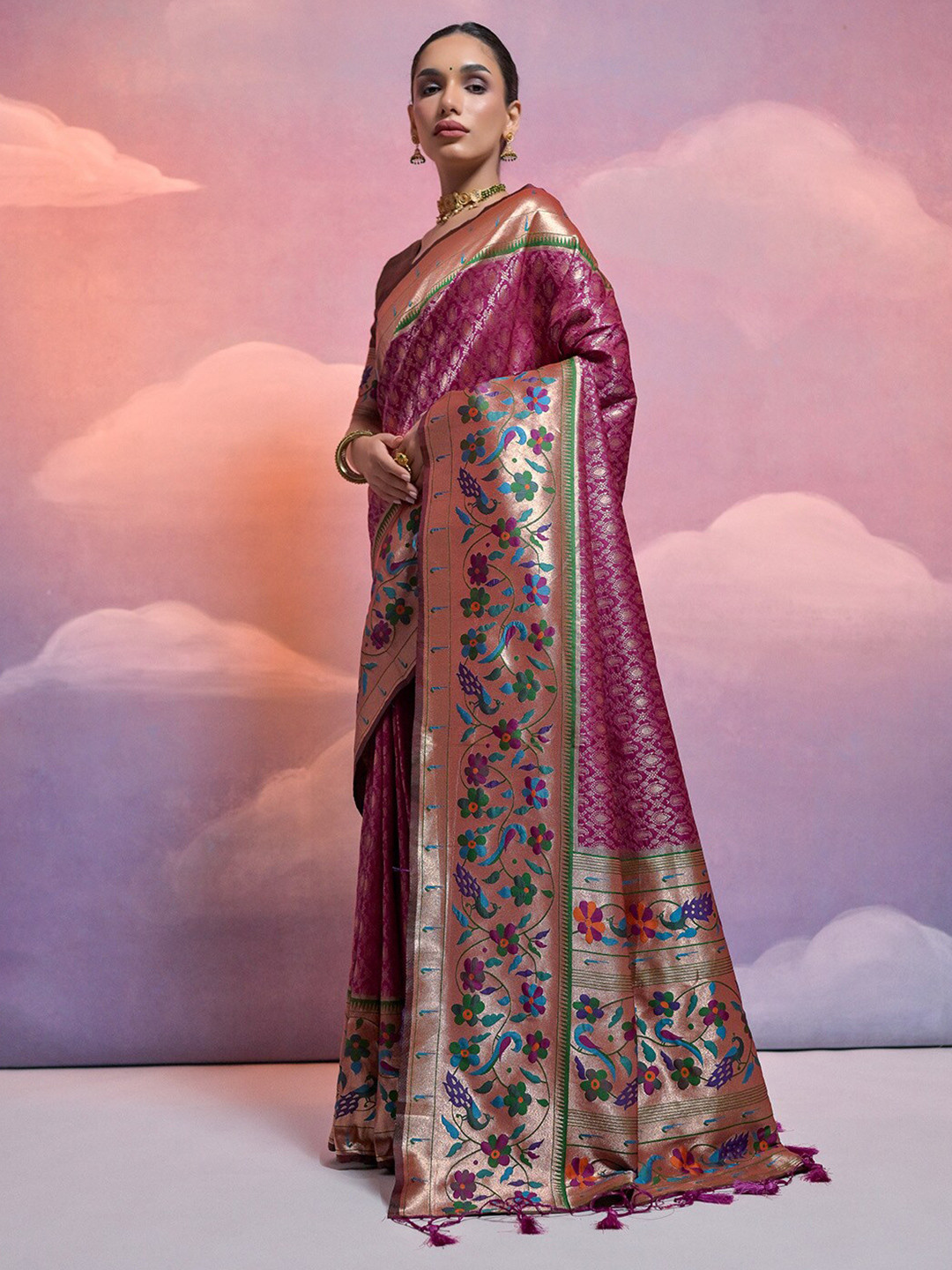 

KARAGIRI Woven Design Zari Paithani Saree, Purple
