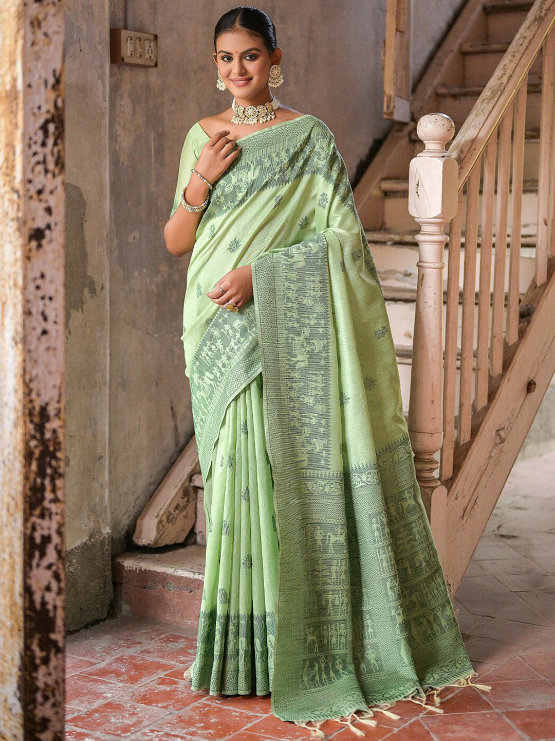 

KARAGIRI Ethnic Motifs Woven Design Zari Saree, Green