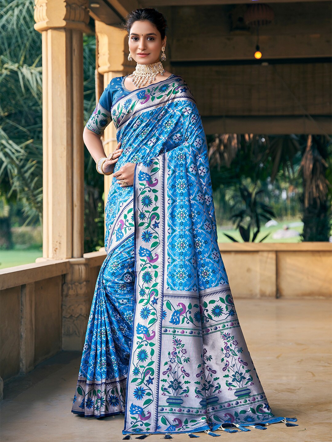 

KARAGIRI Woven Design Zari Patola Saree, Blue