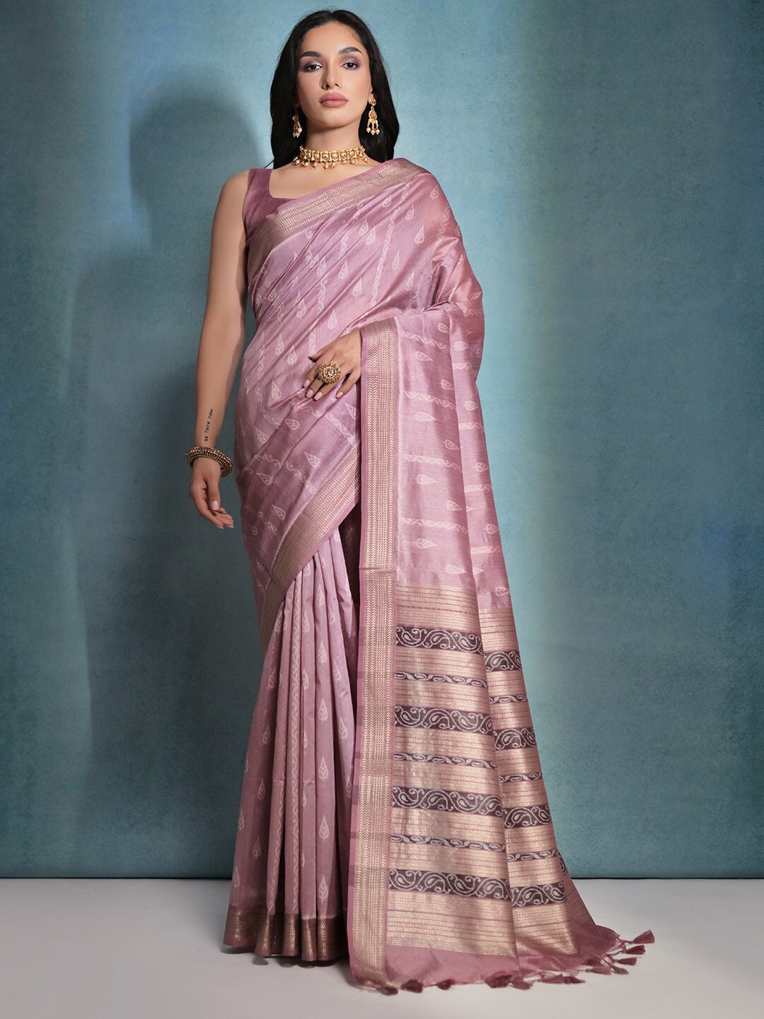 

KARAGIRI Geometric Printed Zari Saree, Purple