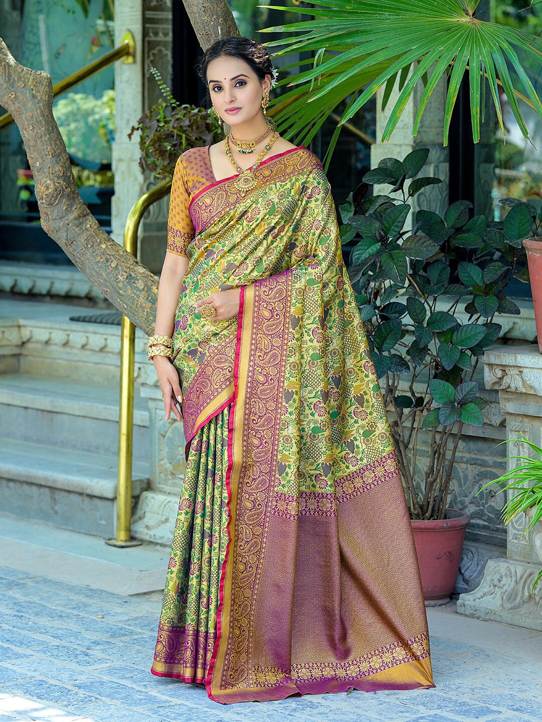 

KARAGIRI Ethnic Motifs Woven Design Zari Kanjeevaram Saree, Lime green