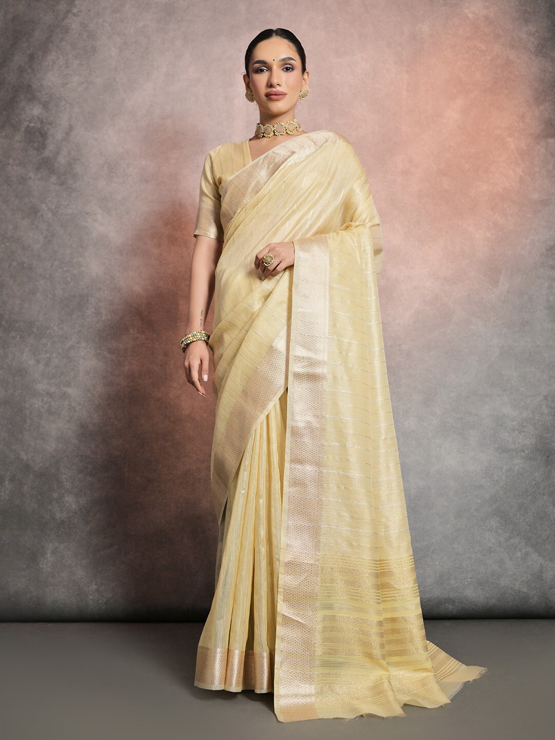 

KARAGIRI Striped Zari Tissue Saree, Yellow