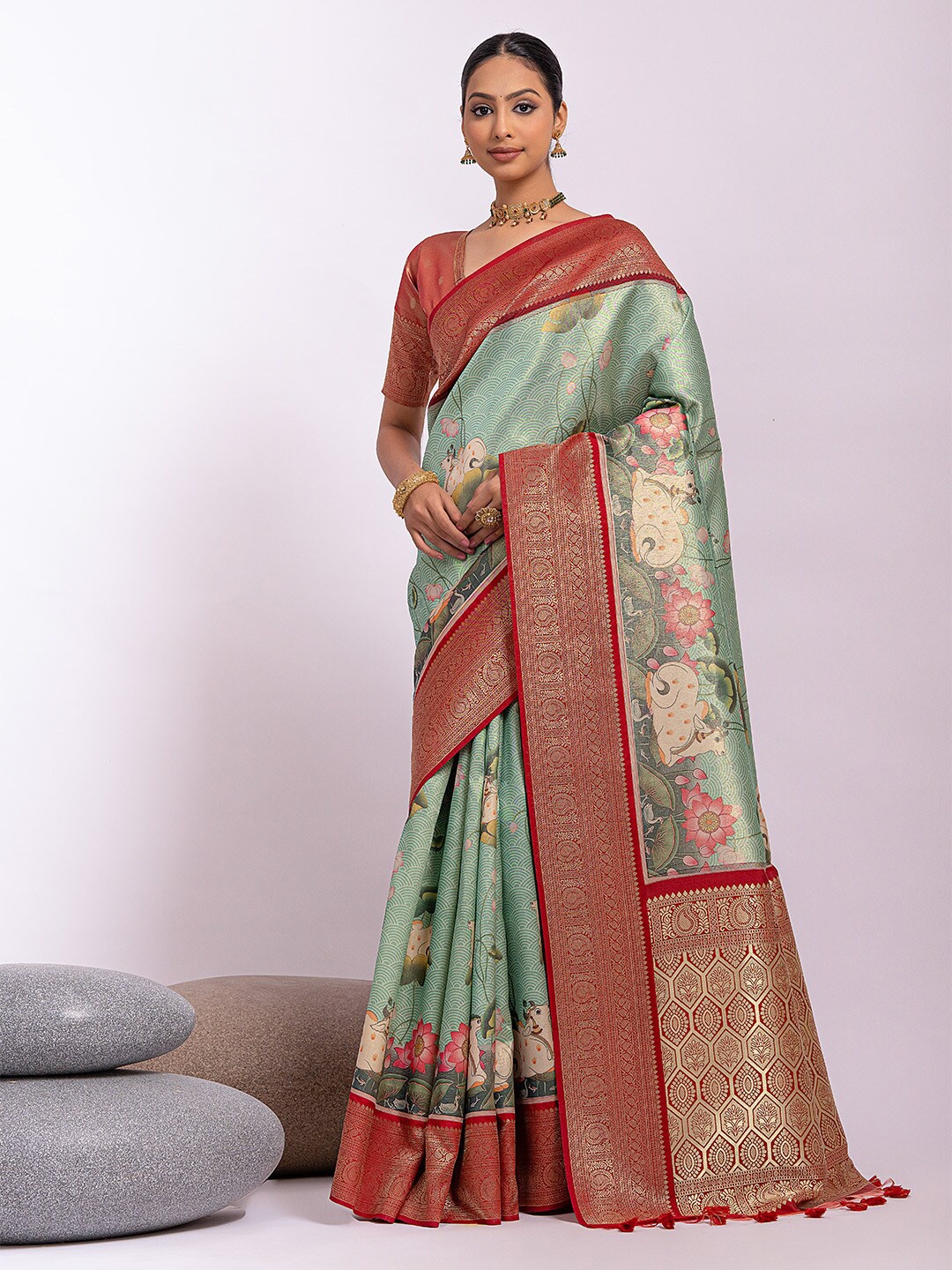 

KARAGIRI Ethnic Motifs Woven Design Zari Maheshwari Saree, Green