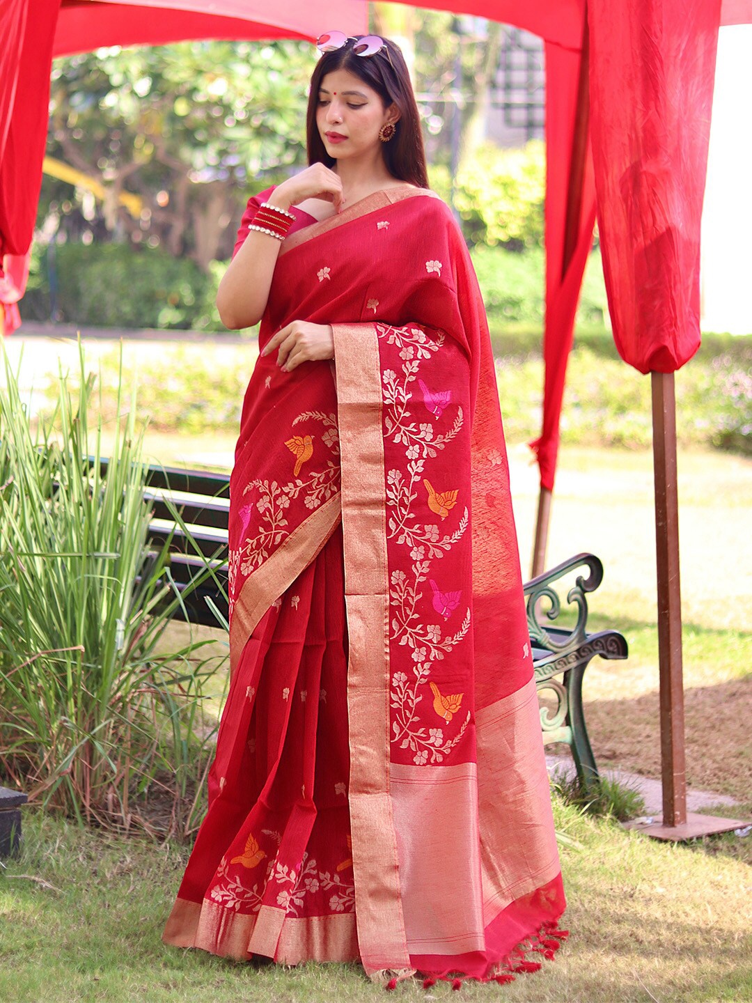 

KARAGIRI Ethnic Motifs Woven Design Zari Silk Cotton Saree, Red