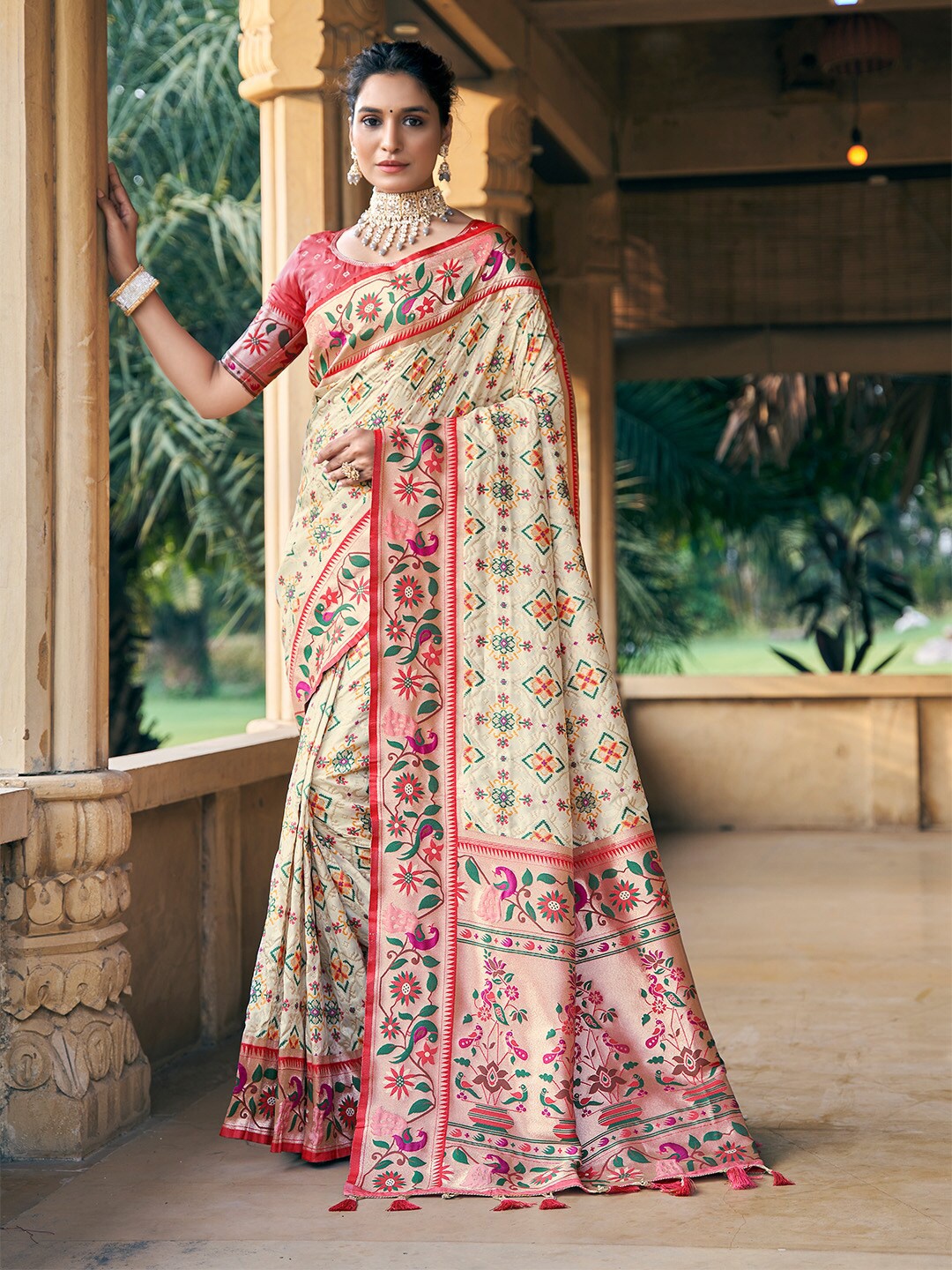 

KARAGIRI Ethnic Motifs Woven Design Zari Patola Saree, Cream