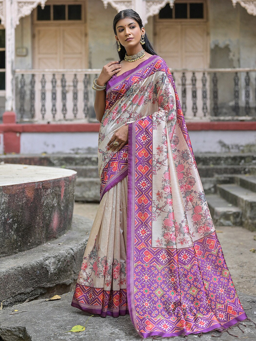 

KARAGIRI Floral Printed Tussar Saree, Violet