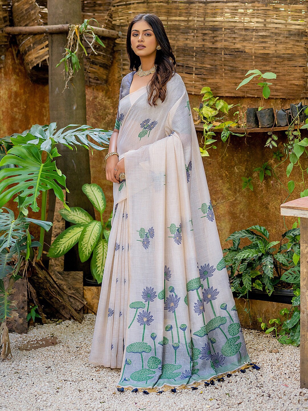 

KARAGIRI Woven Design Muga Saree, Cream