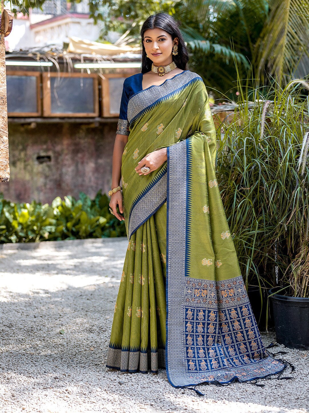 

KARAGIRI Ethnic Motifs Woven Design Zari Tussar Saree, Green
