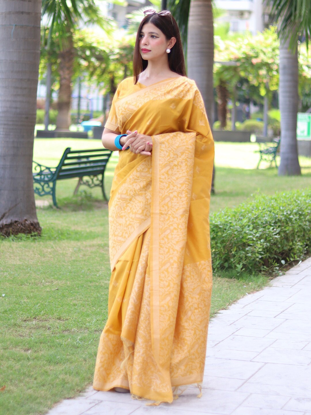 

KARAGIRI Ethnic Motifs Woven Design Zari Saree, Yellow