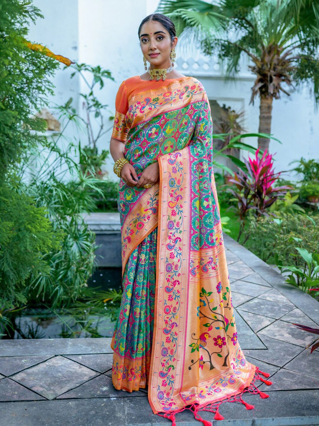 

KARAGIRI Woven Design Zari Paithani Saree, Green