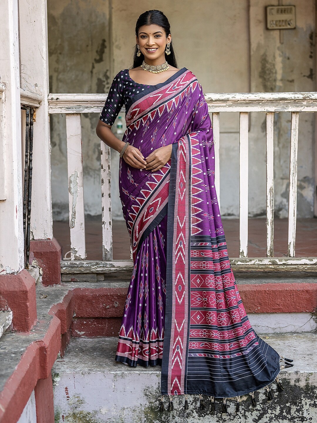

KARAGIRI Geometric Printed Silk Cotton Saree, Violet
