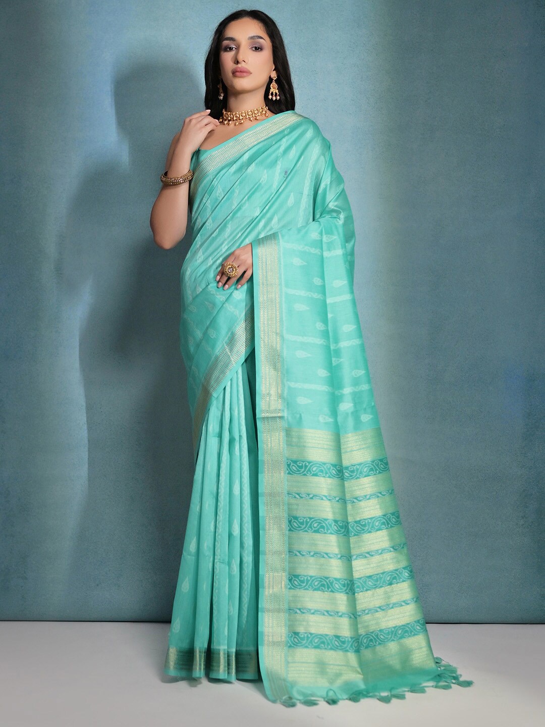 

KARAGIRI Ethnic Motifs Woven Design Zari Saree, Sea green