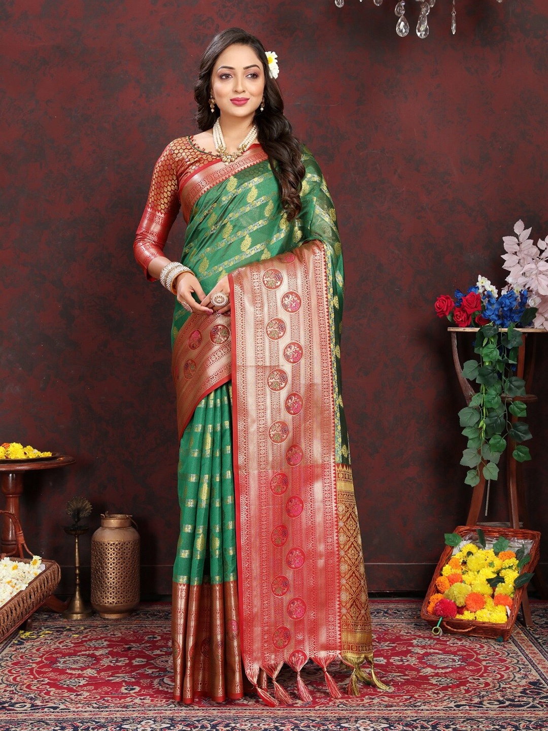 

faxofab Floral Woven Design Zari Pure Silk Banarasi Saree, Green
