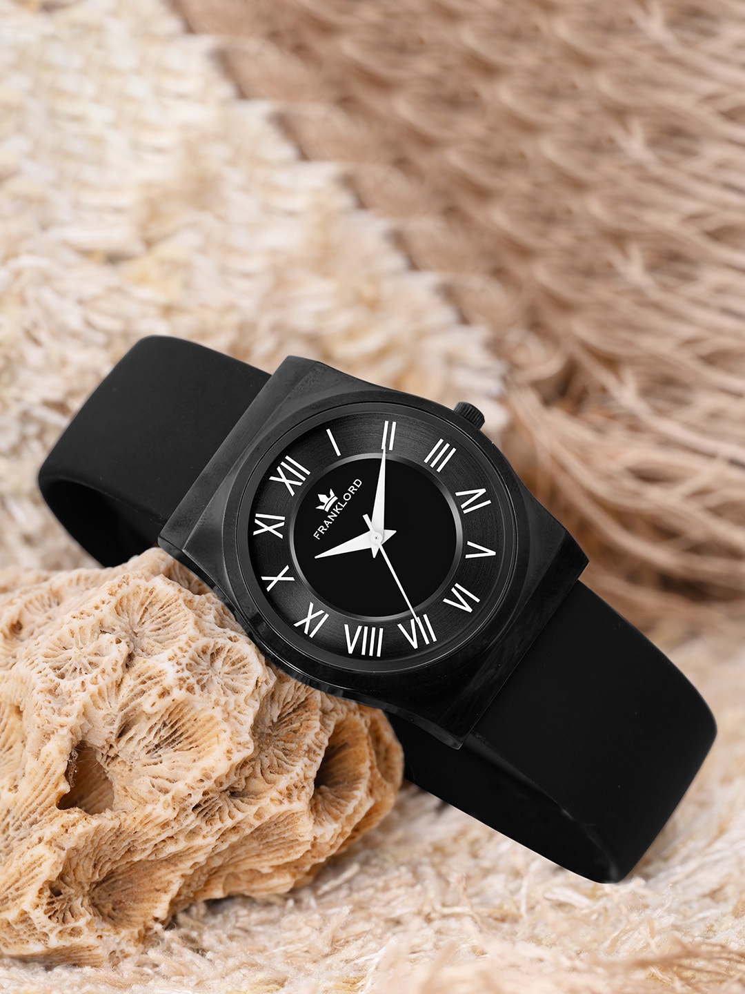 

Franklord Women Round Shaped Leather Straps Analogue Watch F-140 BLBL, Black