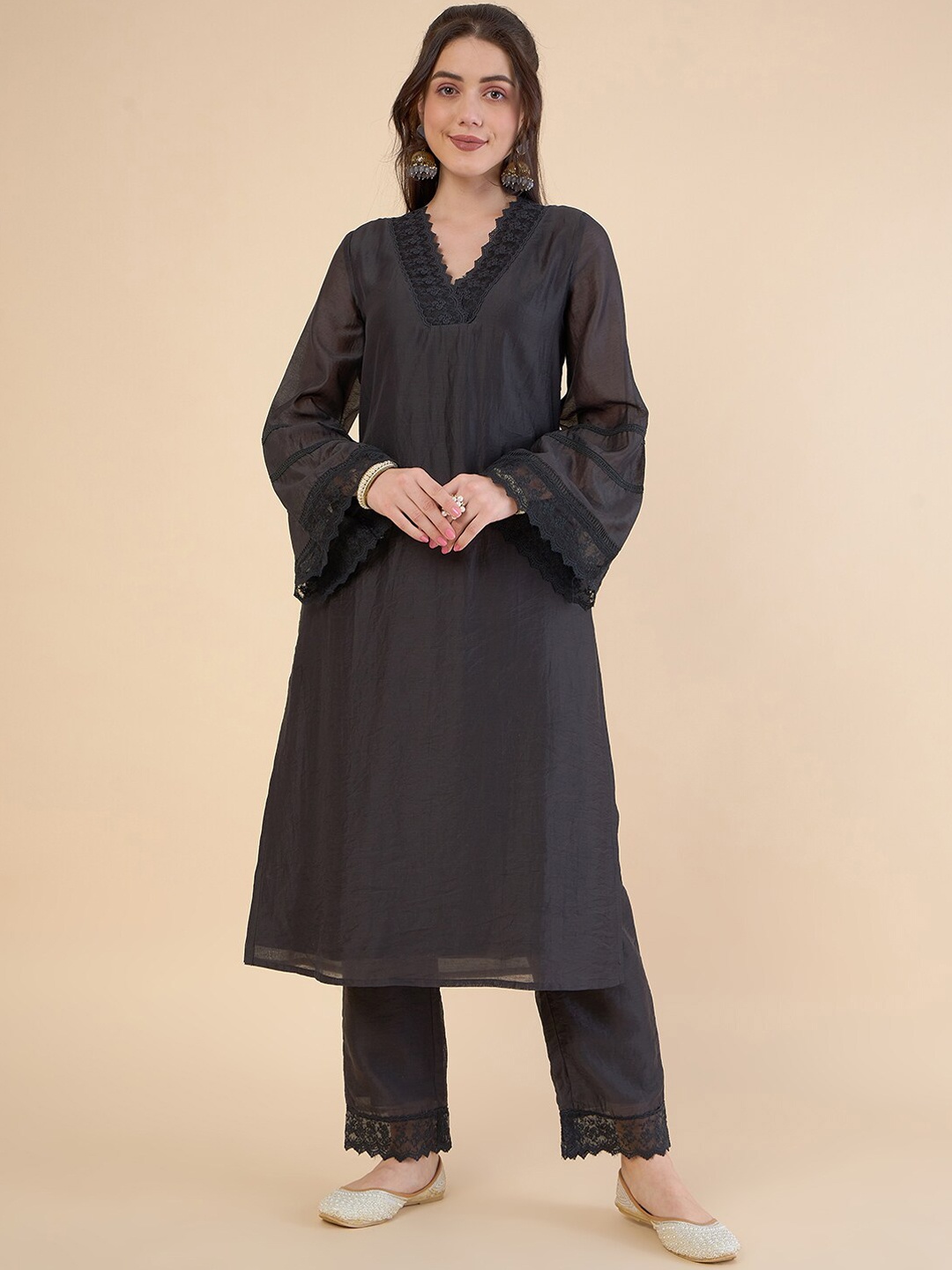 

ADORNIA Floral Embroidered Bell Sleeves Kurta with Trousers, Black