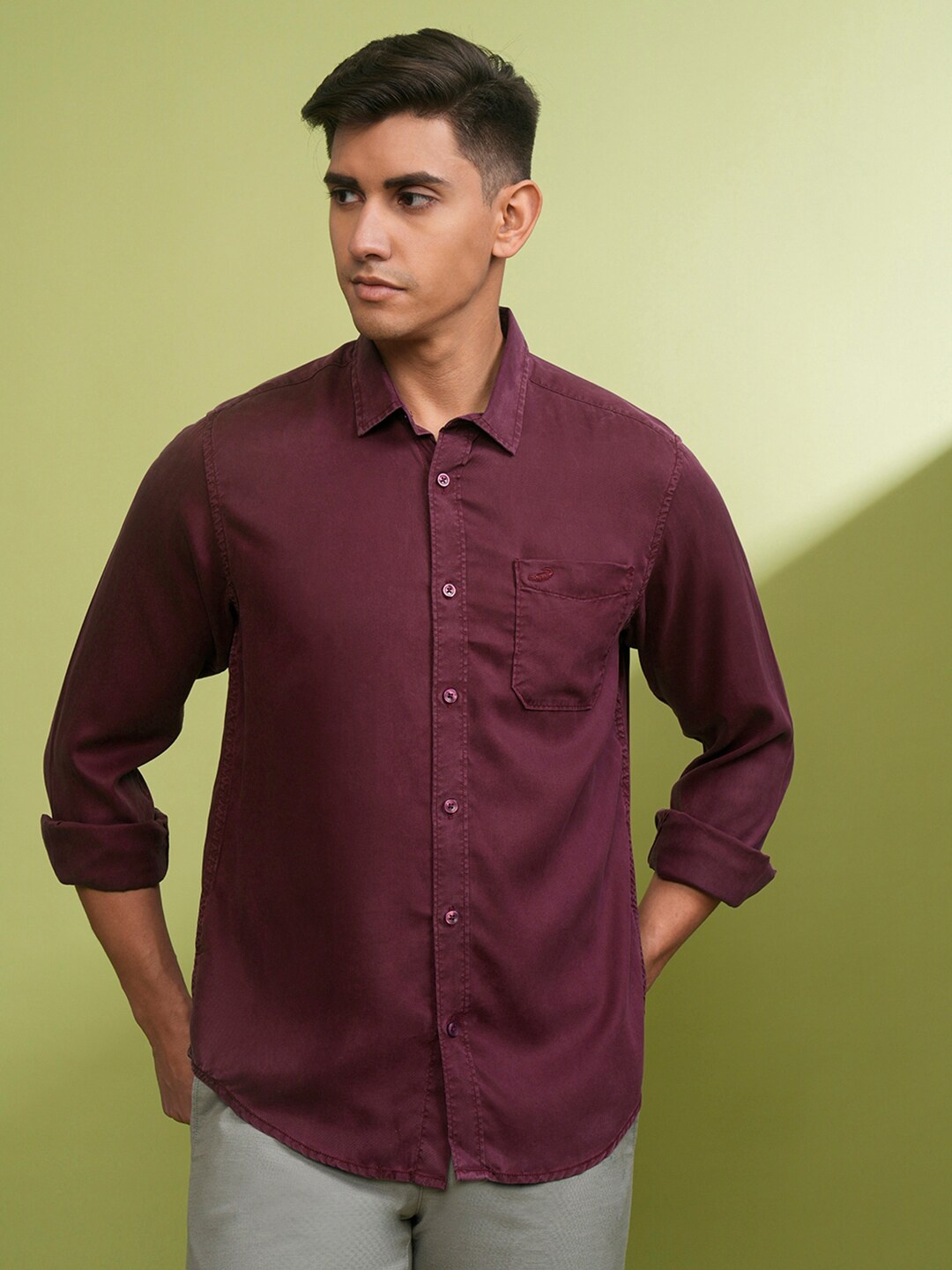 

Crocodile Comfort Spread Collar Cotton Casual Shirt, Maroon